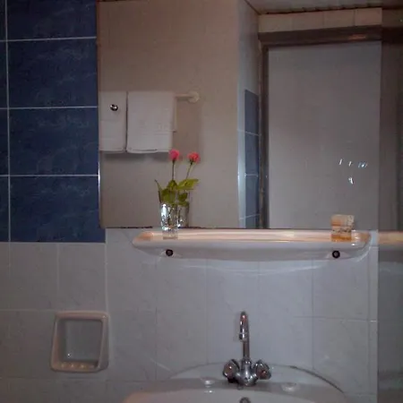 Inn Hotel 2* ליגיה