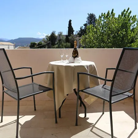 Inn Hotel מלון ליגיה